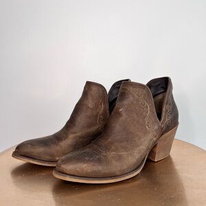 Ariat Brown Western Ankle Booties with Stacked Heel size 7B